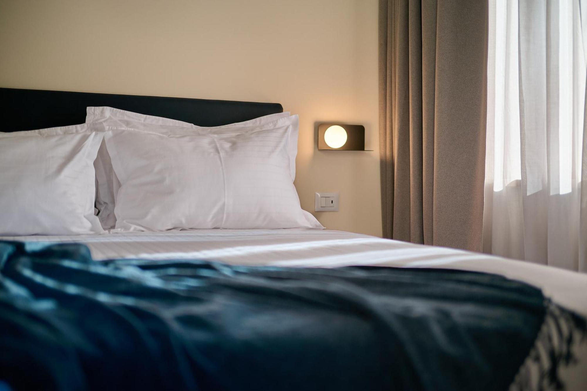 Central Heritage Hotel Сплит Экстерьер фото