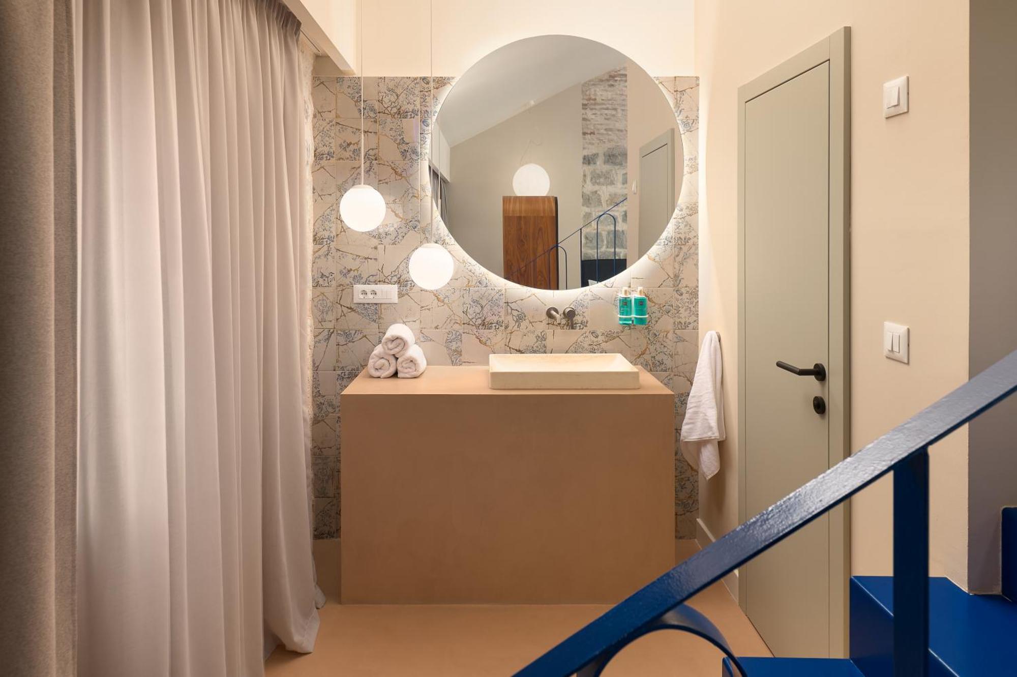 Central Heritage Hotel Сплит Экстерьер фото